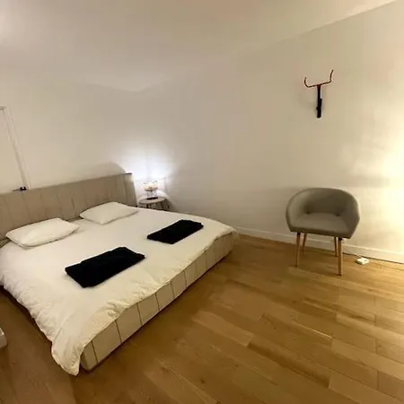 App 3 Bdr + Parking 15 Min Center Paris